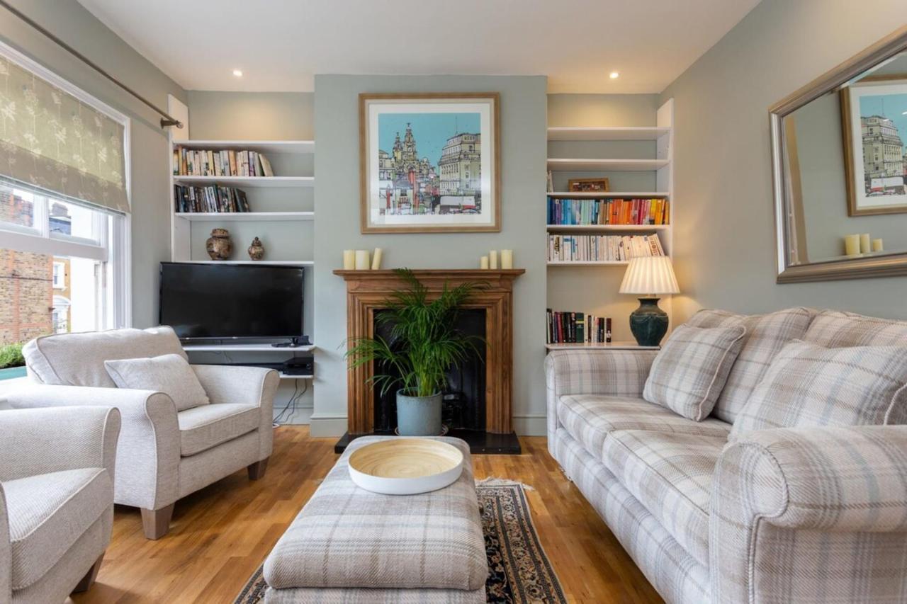 Quaint 2 Bedroom Flat - 9 Minutes Walk To Vauxhall Tube Лондон Экстерьер фото