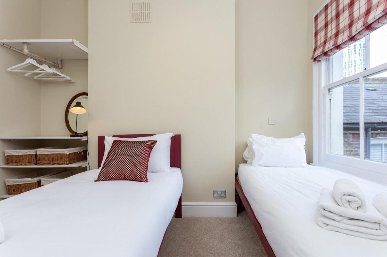Quaint 2 Bedroom Flat - 9 Minutes Walk To Vauxhall Tube Лондон Экстерьер фото